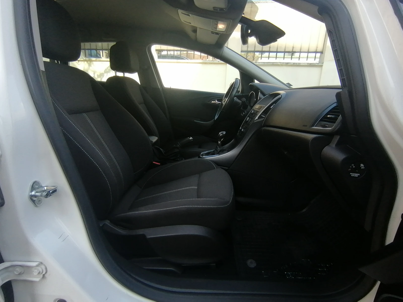 Opel Astra SPORTS TOURER - изображение 8
