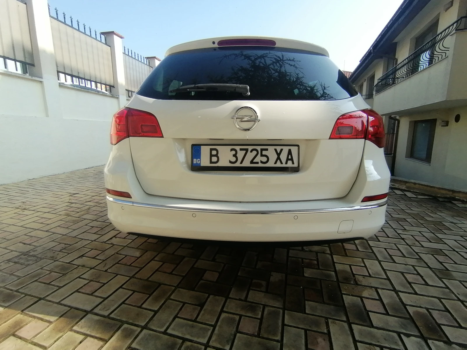 Opel Astra SPORTS TOURER - изображение 6