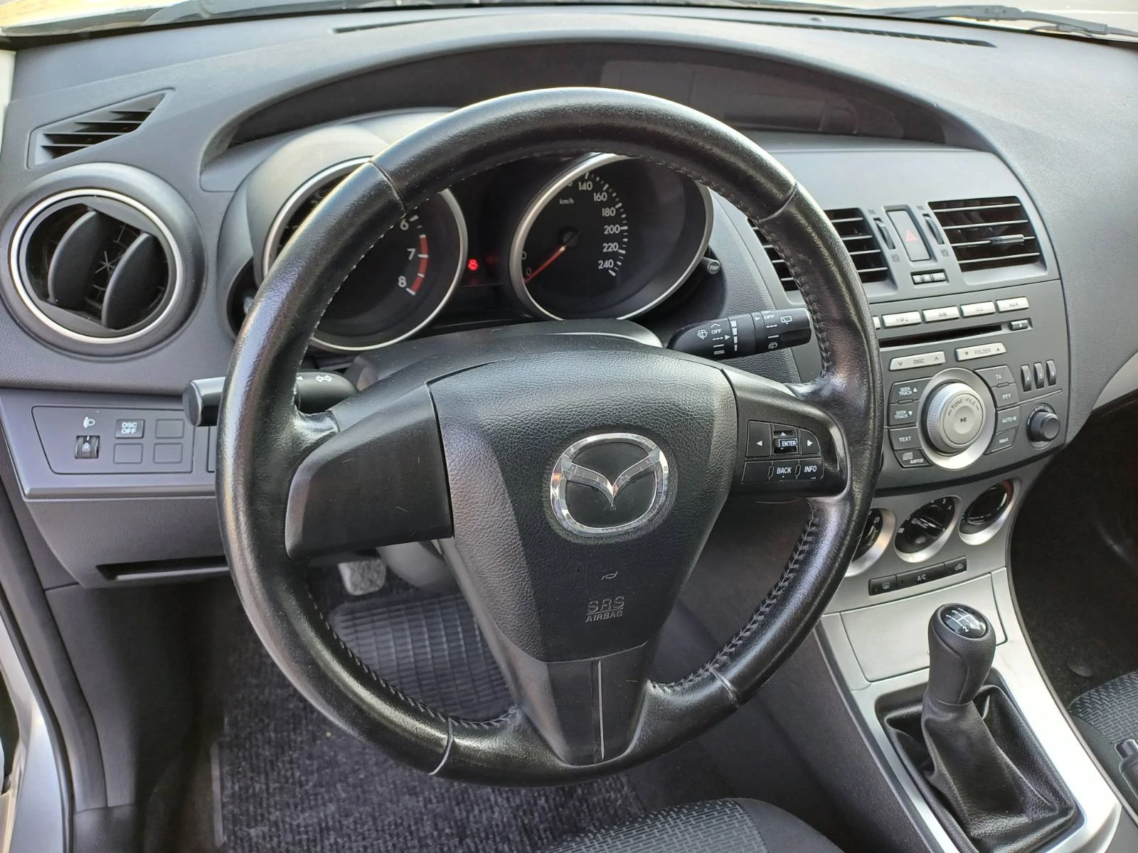 Mazda 3 1.6 Benzin 105k.s. - изображение 9