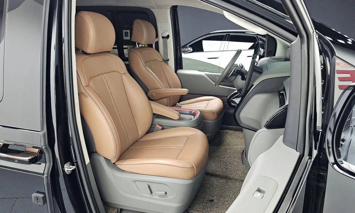 Hyundai Staria L3.5 Lounge 9-Seater Inspiration - изображение 10