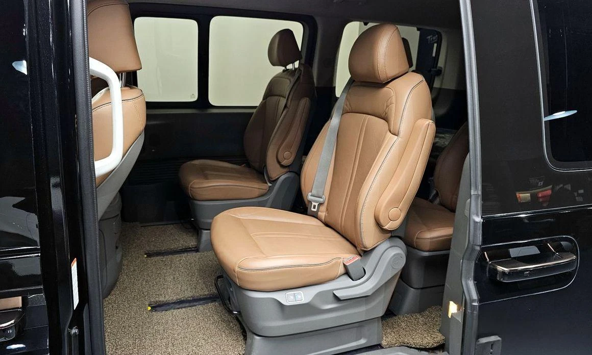 Hyundai Staria L3.5 Lounge 9-Seater Inspiration | Mobile.bg   12