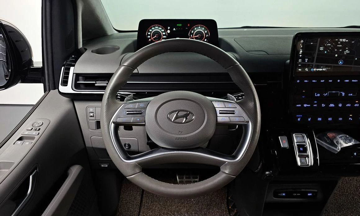 Hyundai Staria L3.5 Lounge 9-Seater Inspiration | Mobile.bg   13