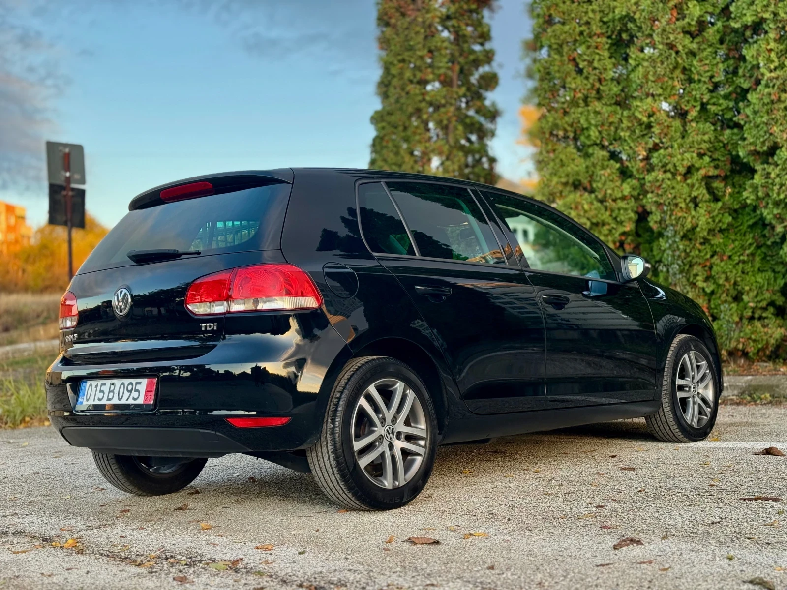 VW Golf 1, 6TDI 90k.c. - изображение 6
