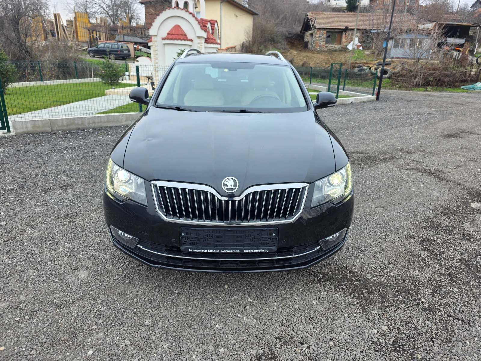 Skoda Superb 2.0TDI 170к.с. 4х4 LAURIN&KLEMENT - изображение 2