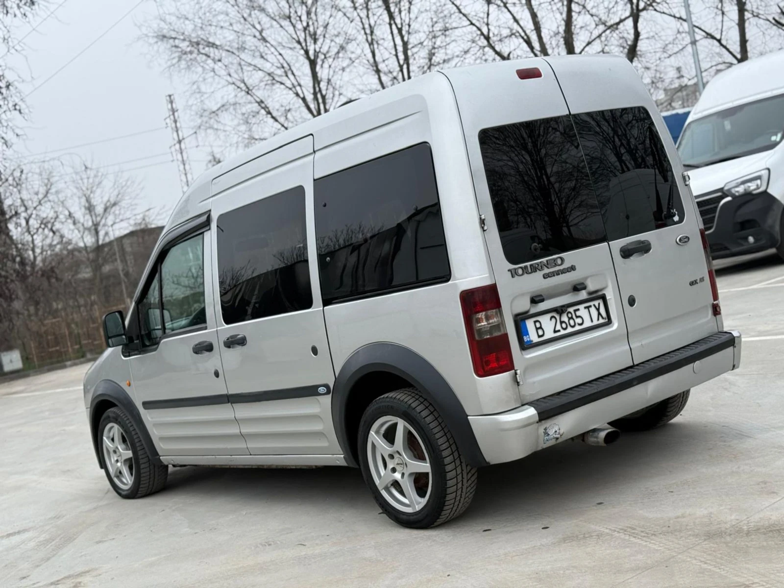 Ford Connect 7+ 1 МЕСТА/СЕРВИЗНА ИСТОРИЯ/ПОДГРЕВ/МУЛТИМЕДИЯ ! - изображение 3