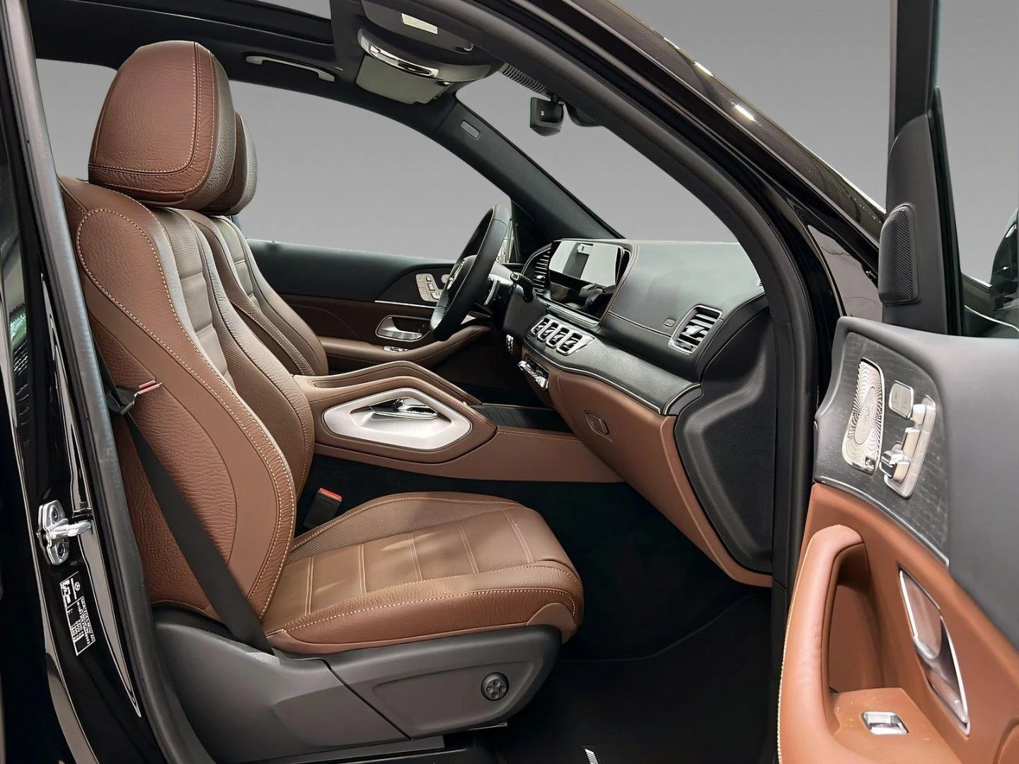 Mercedes-Benz GLS 450 d 4MATIC  AMG Line - изображение 8