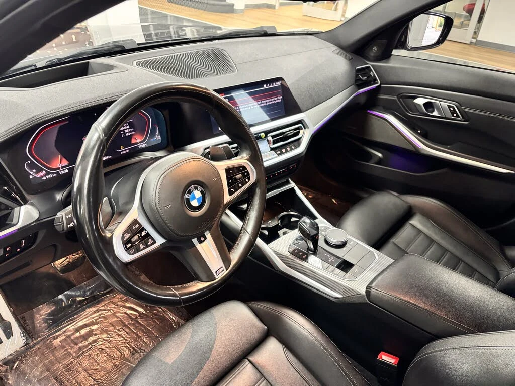 BMW 330 M-Package * CARFAX * АвтоКредит * (ЦЕНА ДО БГ) - изображение 6