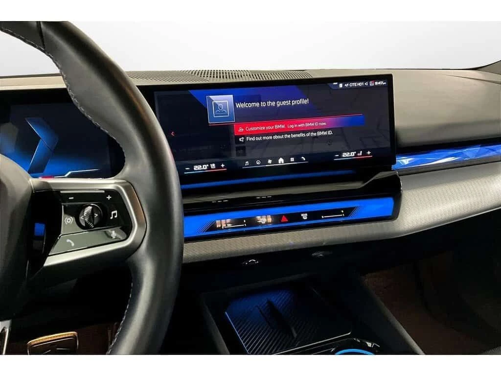 BMW i5 M60 M Sport Pro/360 CAM/ПАНОРАМА/ОБДУХВАНЕ - изображение 10