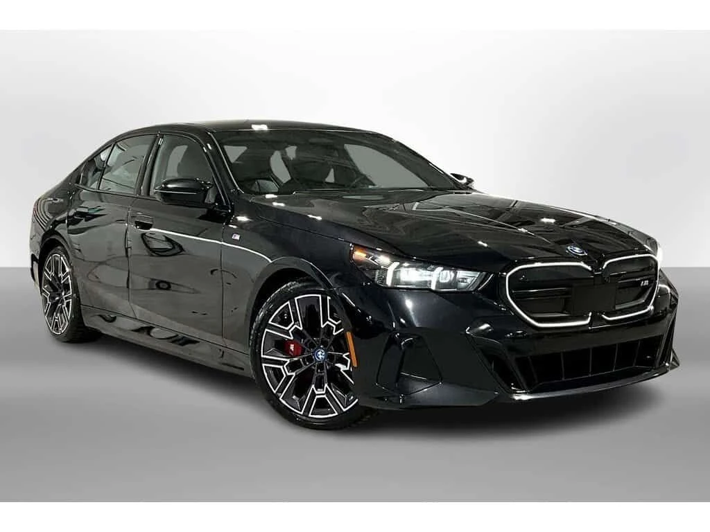 BMW i5 M60 M Sport Pro/360 CAM/ПАНОРАМА/ОБДУХВАНЕ - изображение 4