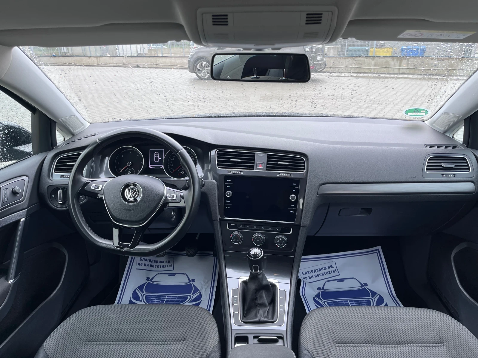 VW Golf 2.0 TDI/С ПЪЛНА СЕРВИЗНА ИСТОРИЯ/ДОП.ЧИФТ ГУМИ, снимка 12 - Автомобили и джипове - 53821059