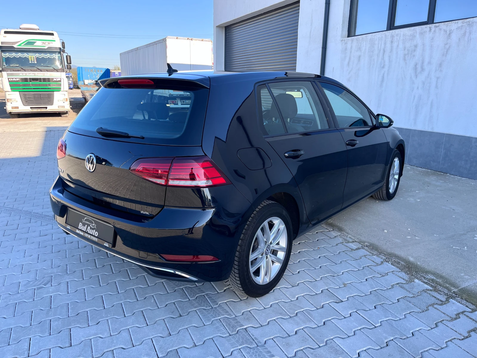 VW Golf 2.0 TDI/С ПЪЛНА СЕРВИЗНА ИСТОРИЯ/ДОП.ЧИФТ ГУМИ, снимка 6 - Автомобили и джипове - 53821059