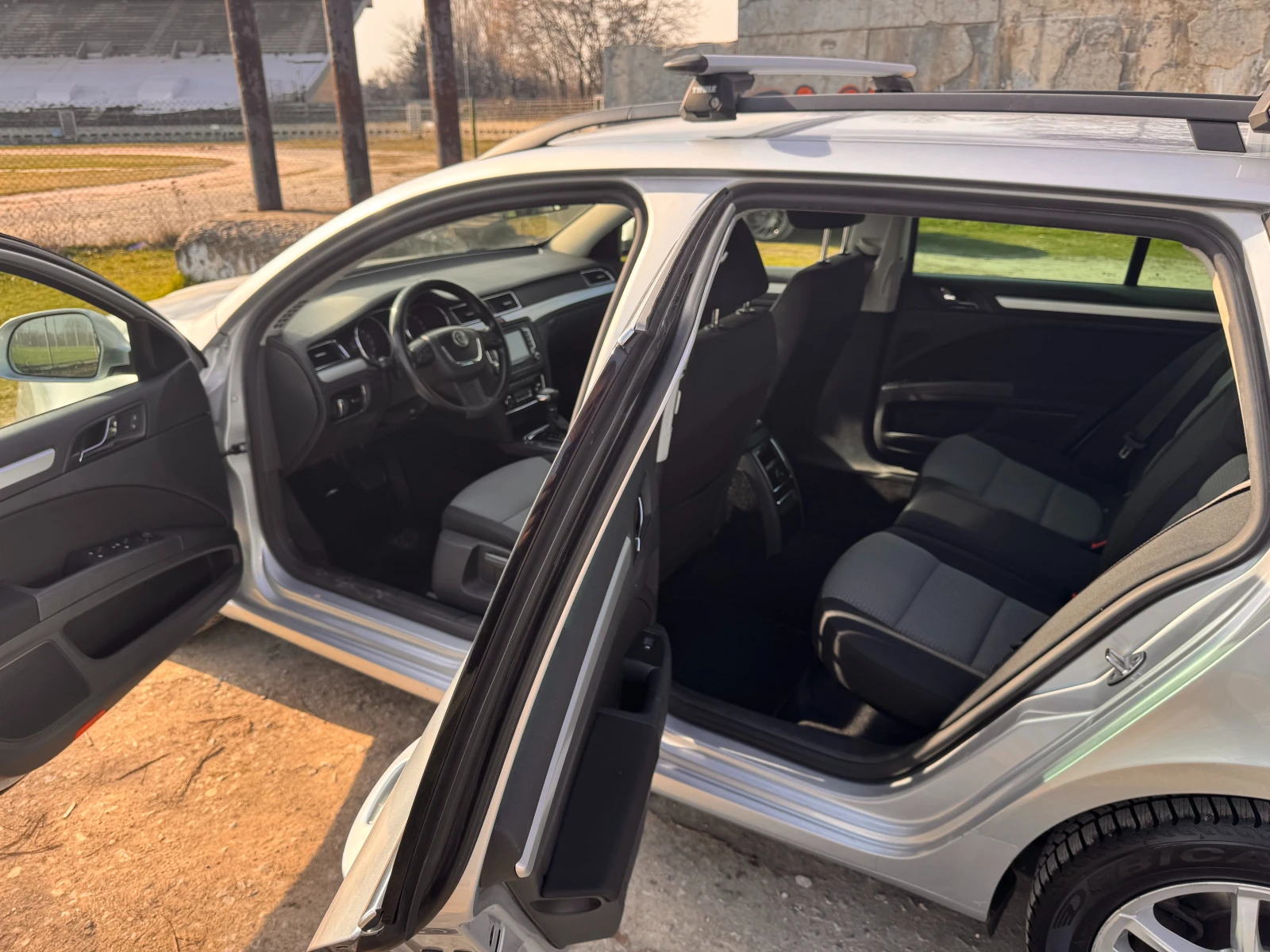 Skoda Superb, снимка 5 - Автомобили и джипове - 53856952