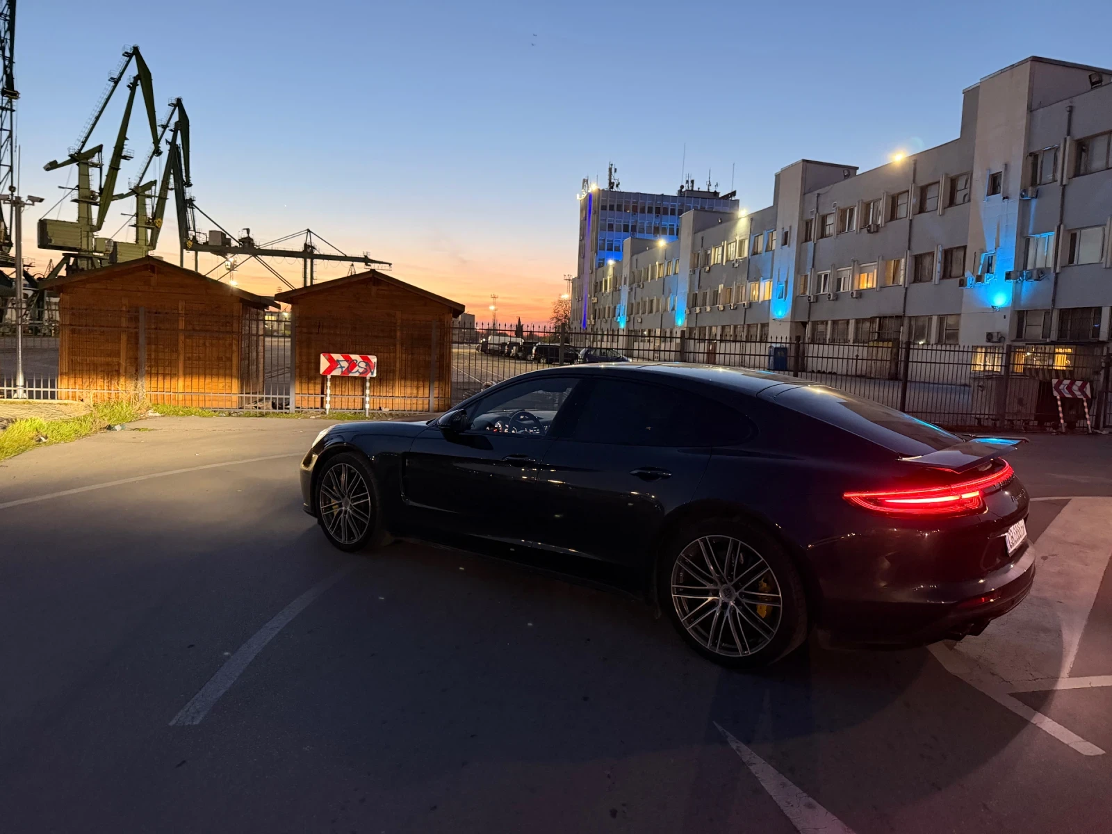 Porsche Panamera Turbo* Ceramic* Carbon, снимка 10 - Автомобили и джипове - 53991203