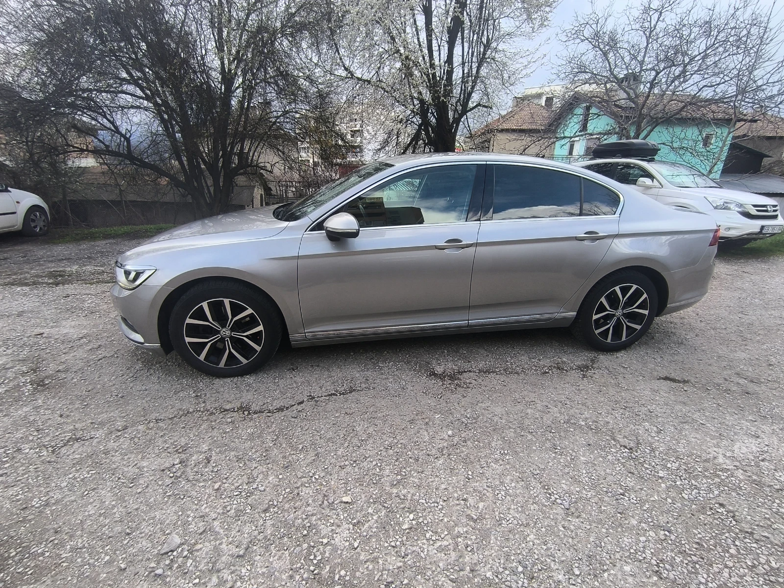 VW Passat, снимка 9 - Автомобили и джипове - 54008915