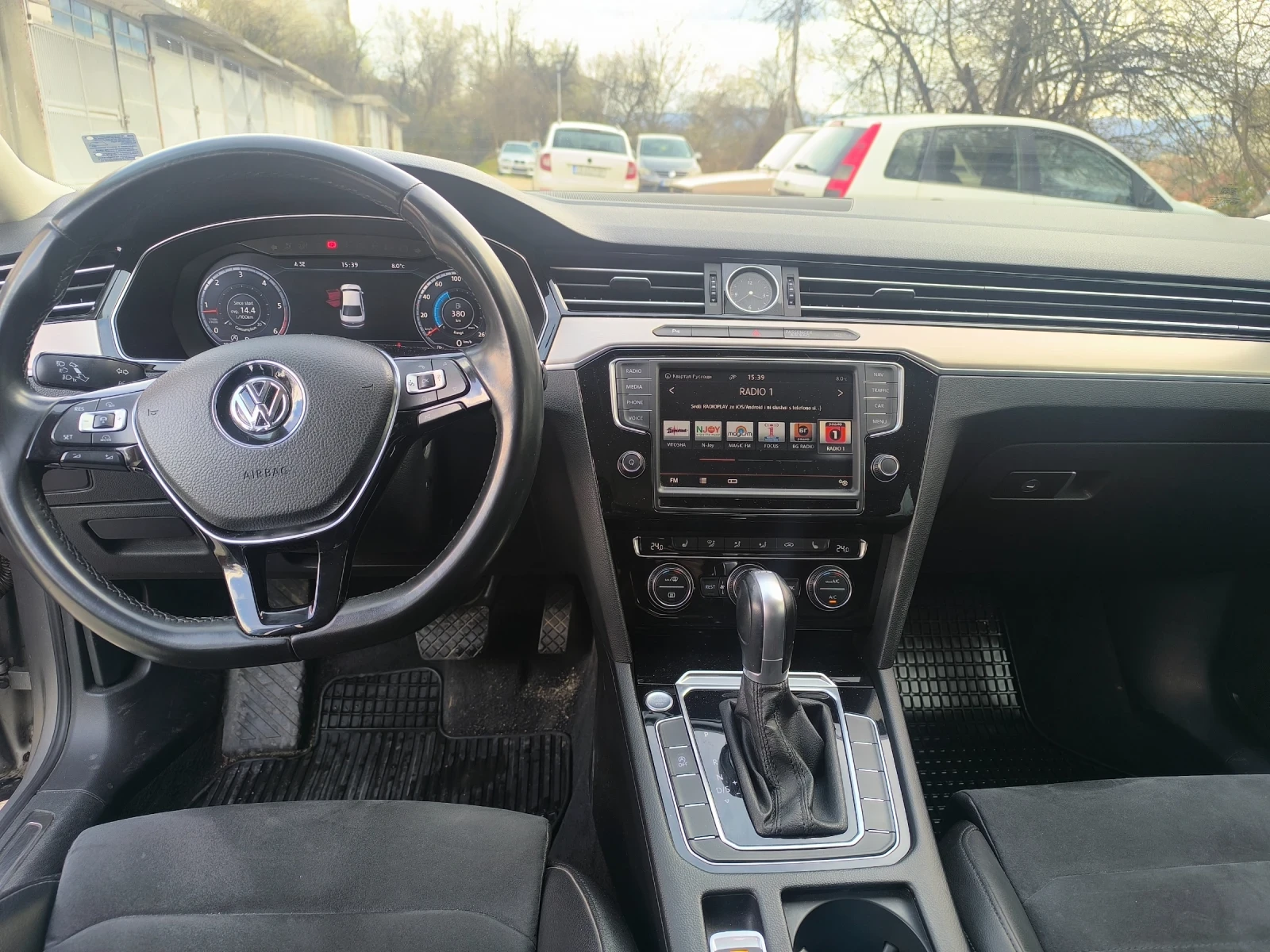 VW Passat, снимка 2 - Автомобили и джипове - 54008915