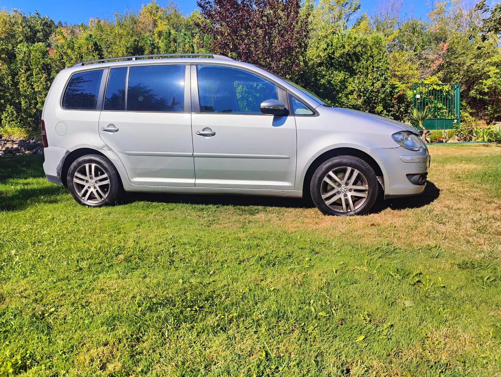 VW Touran, снимка 2 - Автомобили и джипове - 54919233