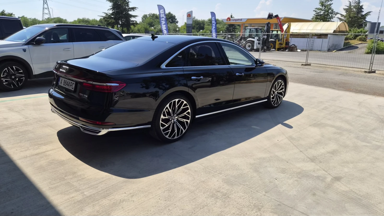 Audi A8 50 TDI ОБСЛУЖЕНА , снимка 4 - Автомобили и джипове - 55141237