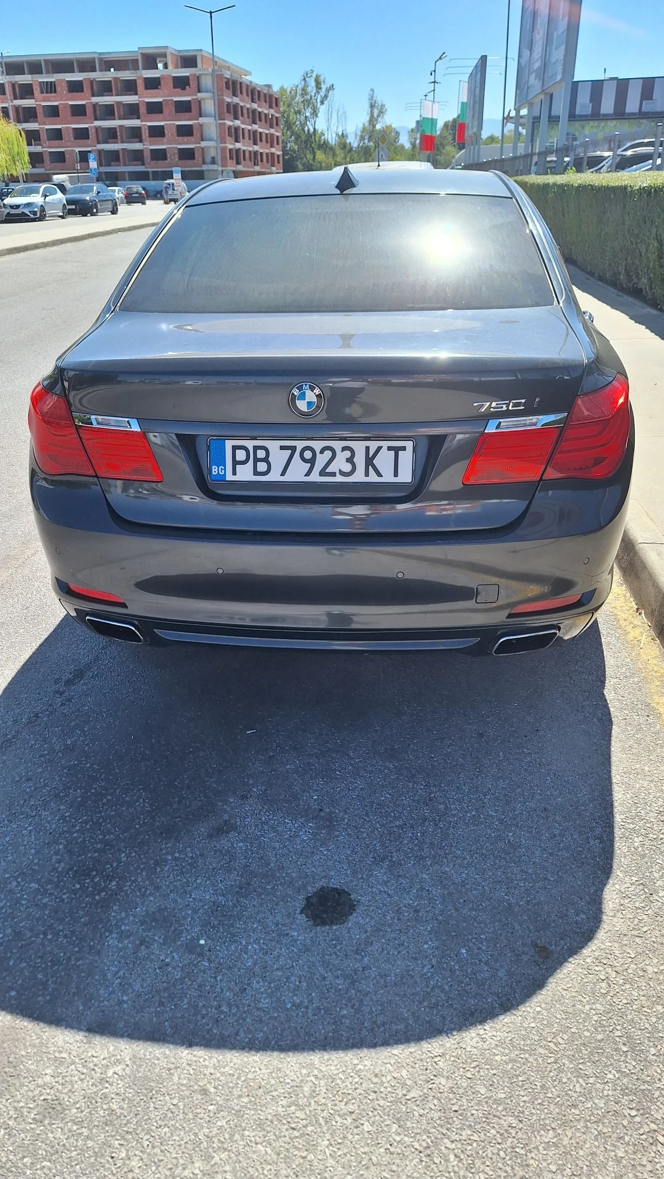 BMW 750, снимка 3 - Автомобили и джипове - 55166845