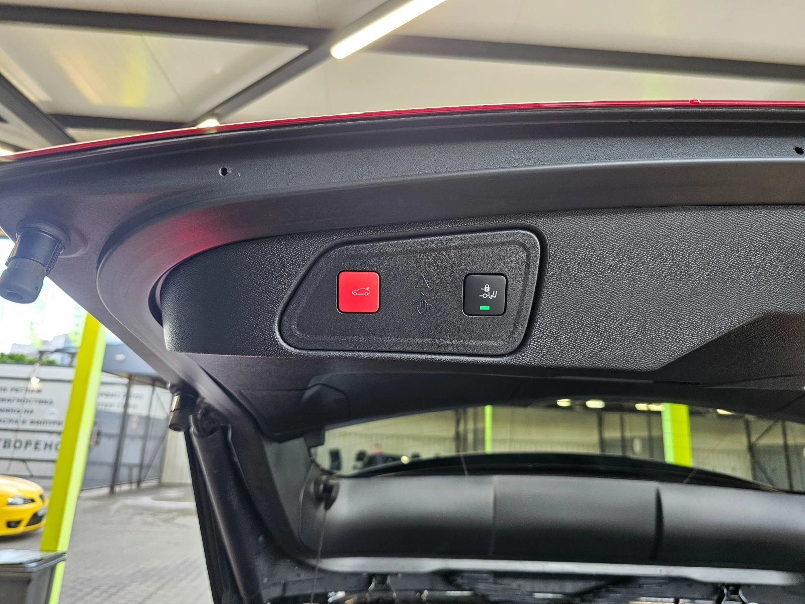 Peugeot 3008 GT, снимка 11 - Автомобили и джипове - 55387682