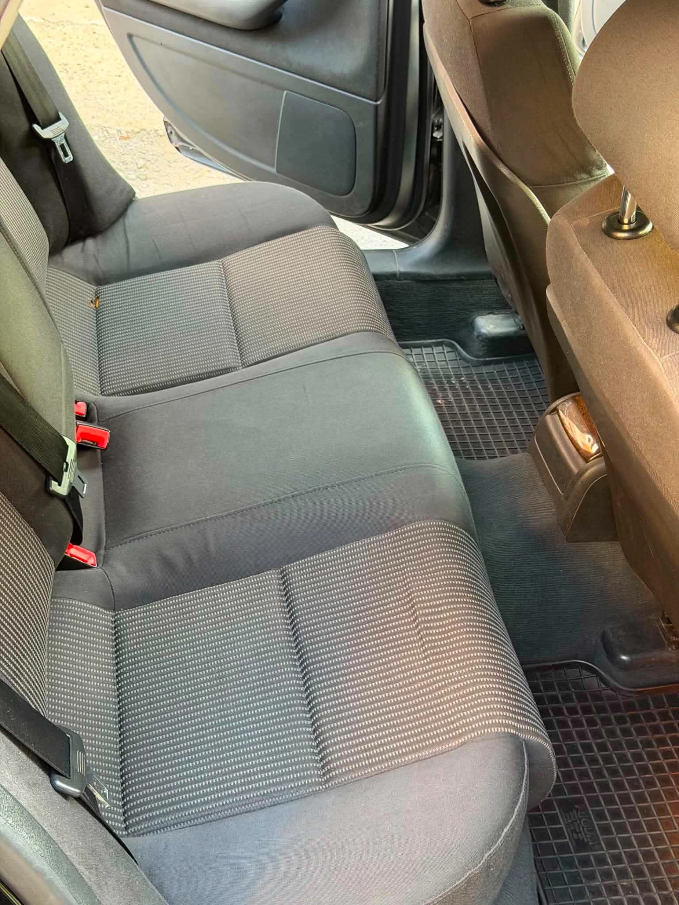 Audi A4, снимка 9 - Автомобили и джипове - 55878073