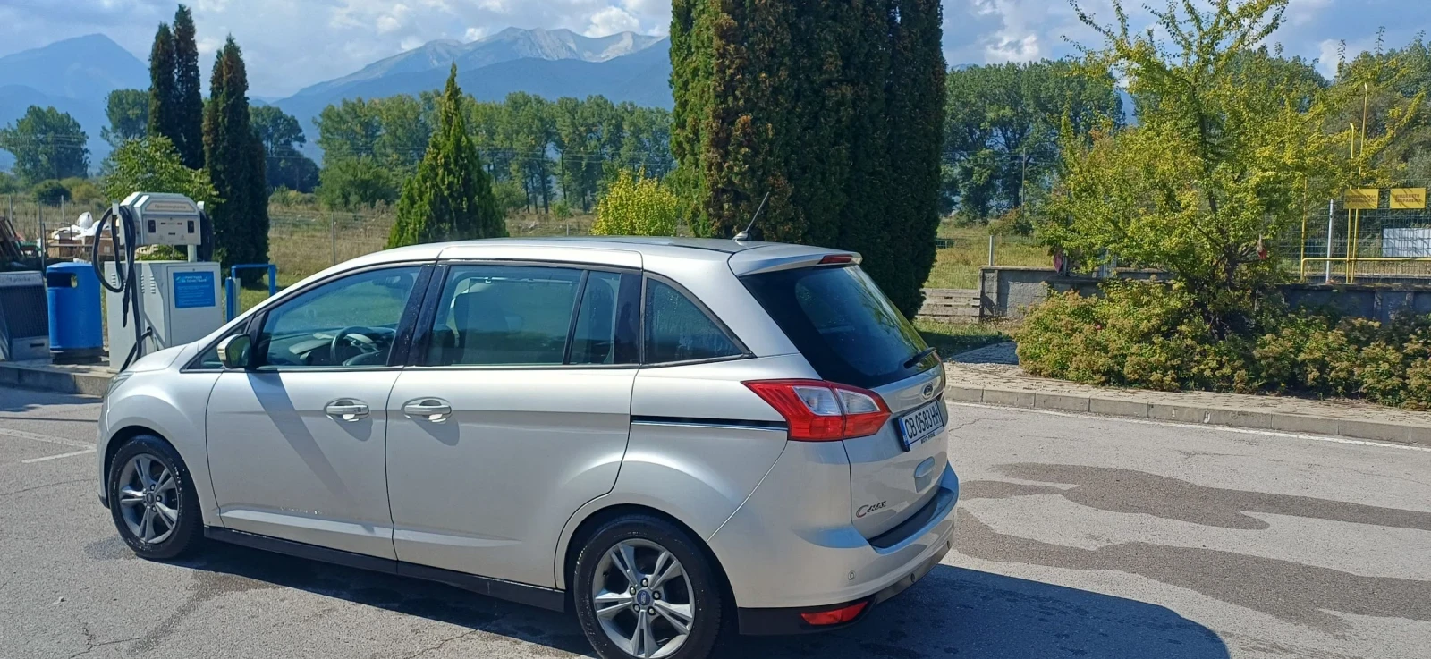 Ford Grand C-Max, снимка 5 - Автомобили и джипове - 56191936