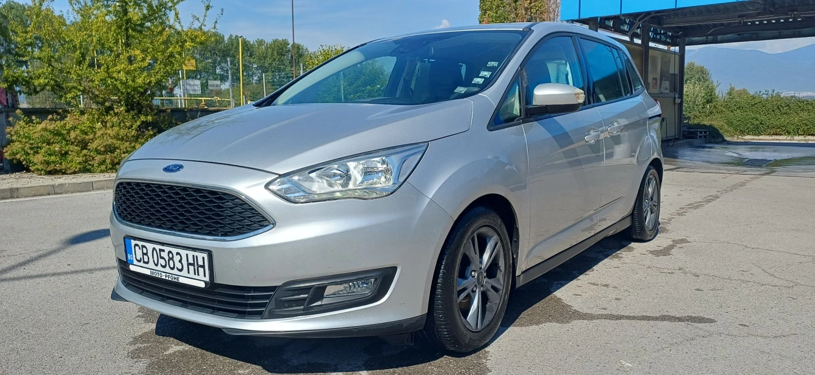 Ford Grand C-Max, снимка 3 - Автомобили и джипове - 56191936