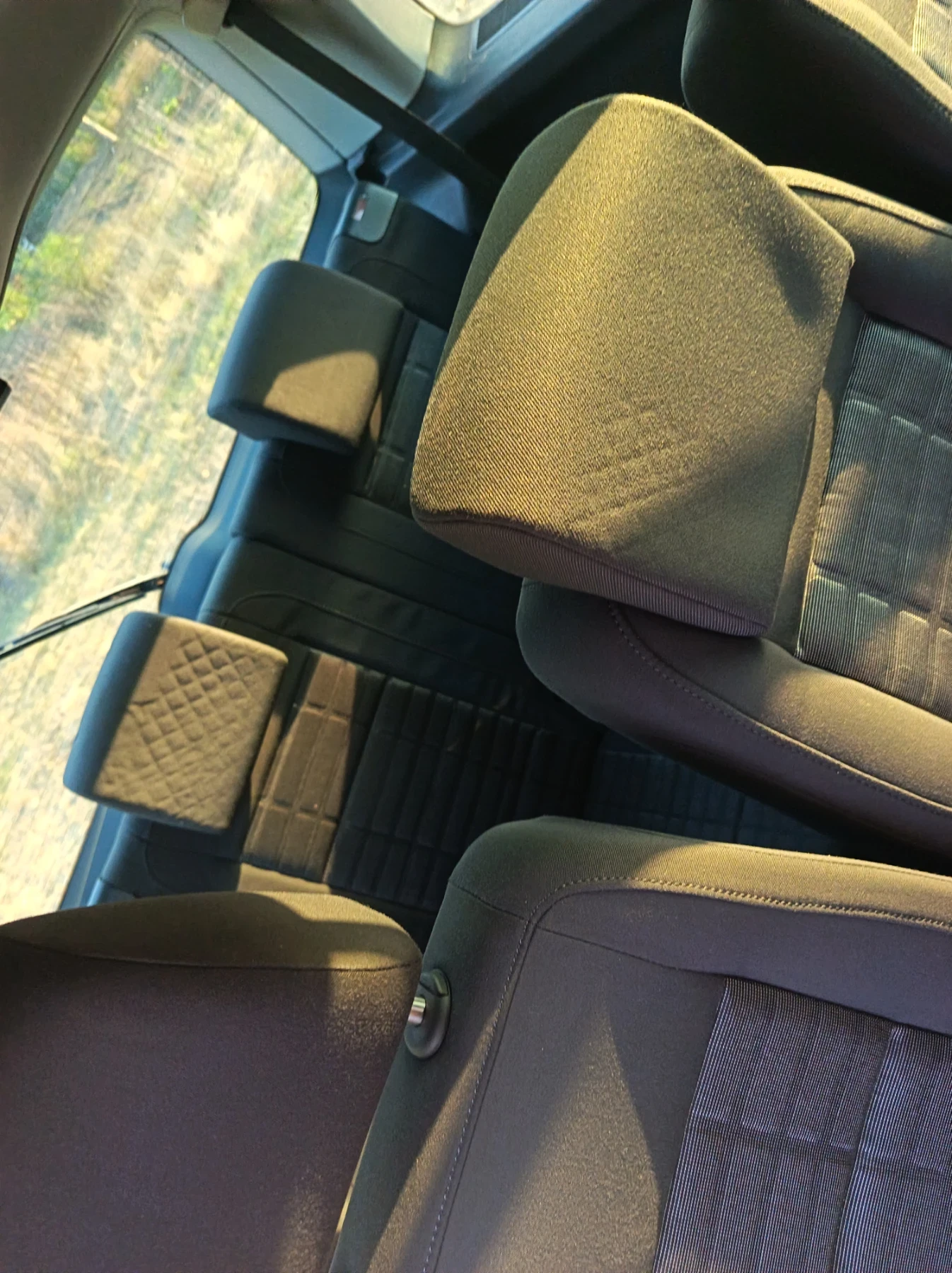 VW Touran 1.9, снимка 12 - Автомобили и джипове - 56219252