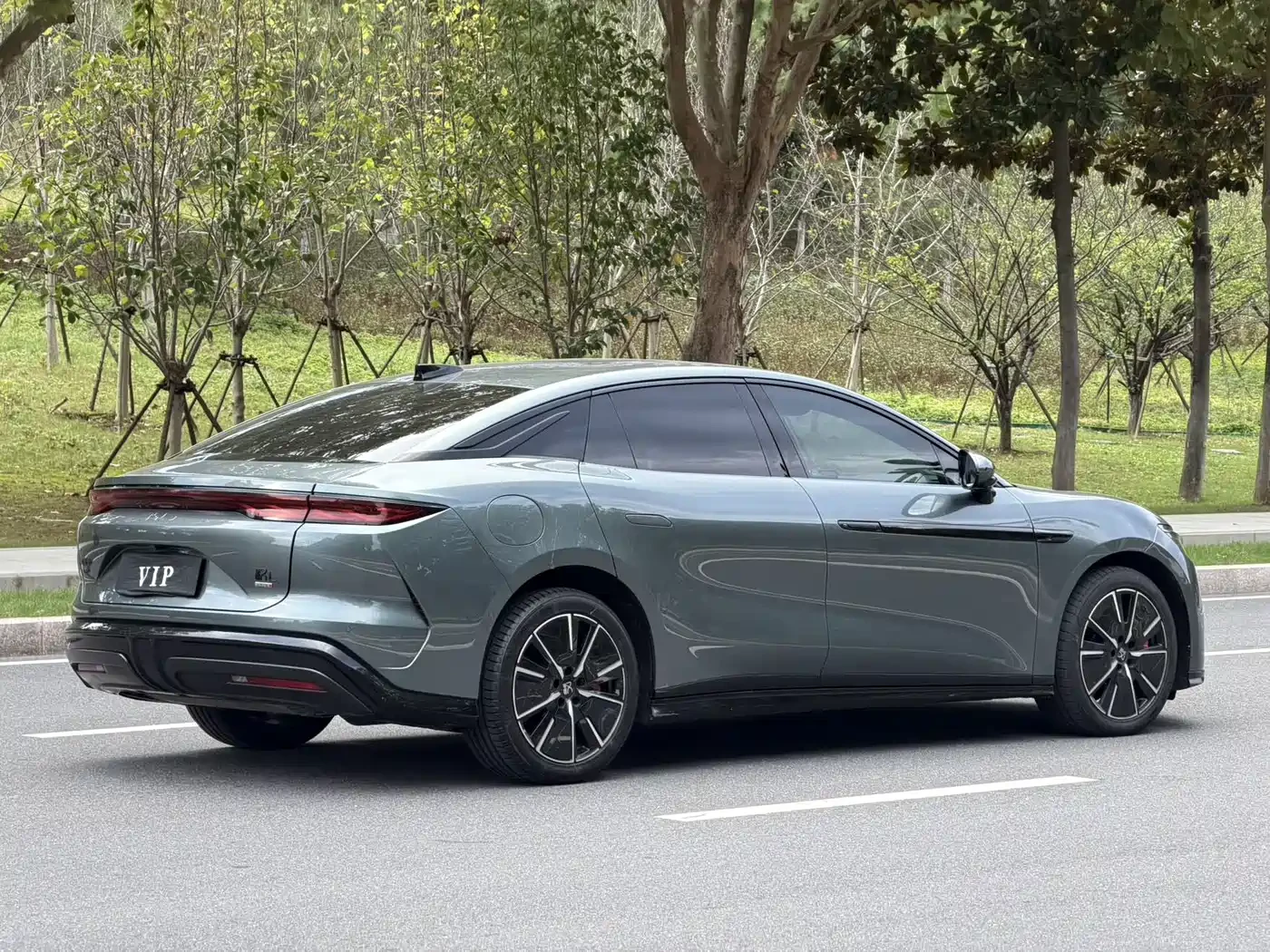 BYD HAN L 2025 DM-i 200KM LiDAR Flagship | Mobile.bg � ����������� 2