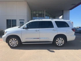 Toyota Sequoia PLATINUM * * 4X4 * * CARFAX * * АВТО КРЕДИТ * * , снимка 4