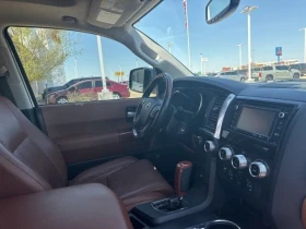 Toyota Sequoia PLATINUM * * 4X4 * * CARFAX * * АВТО КРЕДИТ * * , снимка 12