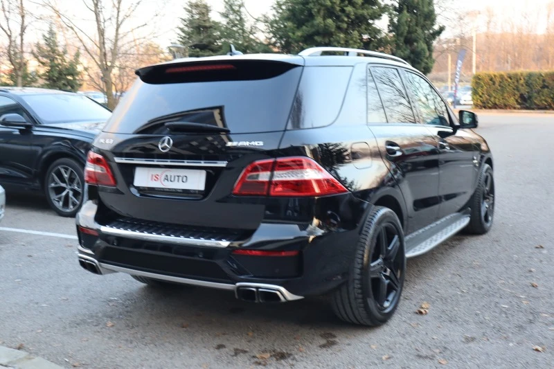 Mercedes-Benz ML 63 AMG Harman&Kardon/Distronic/Панорама/, снимка 6 - Автомобили и джипове - 43503407