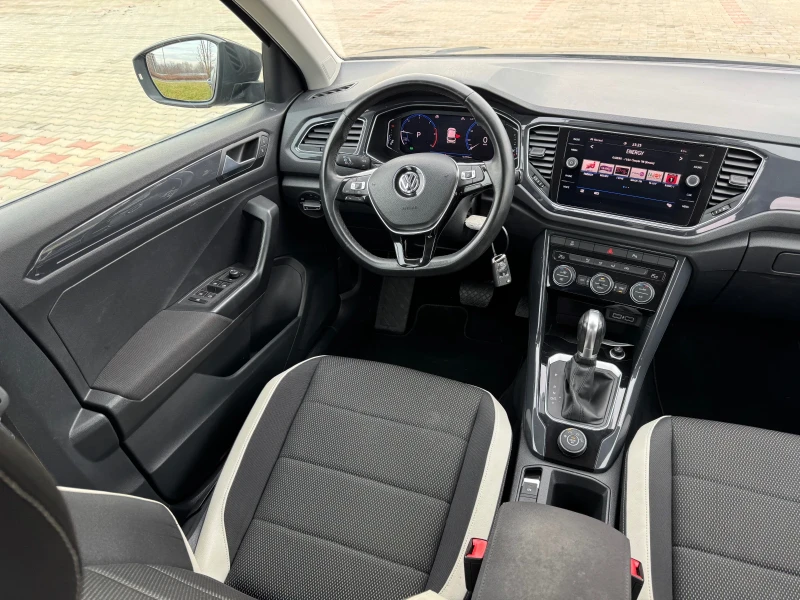 VW T-Roc 2.0 TDI Advance 4Motion, снимка 13 - Автомобили и джипове - 48855752