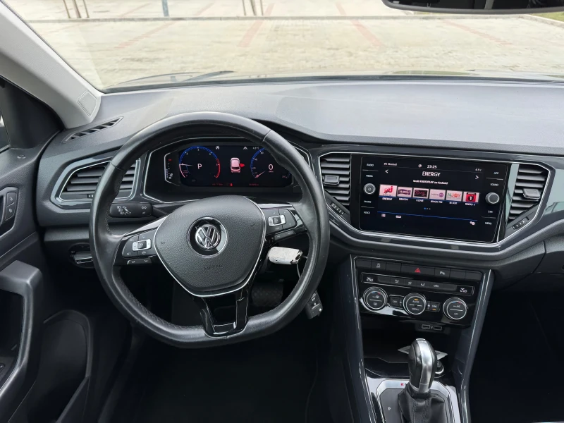 VW T-Roc 2.0 TDI Advance 4Motion, снимка 11 - Автомобили и джипове - 48855752