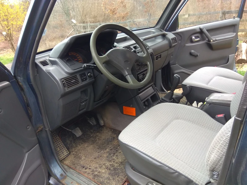 Mitsubishi Pajero Къса база, снимка 9 - Автомобили и джипове - 49611450