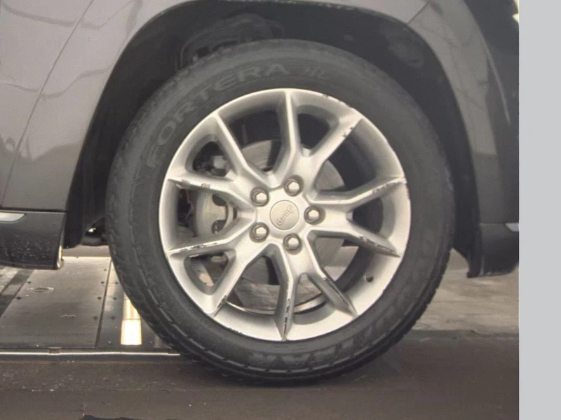 Jeep Grand Wagoneer, снимка 10 - Автомобили и джипове - 53024212