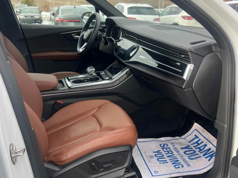 Audi Q7 * Komfort * CARFAX * БЕЗ ПЪРВОНАЧАЛНА ВНОСКА, снимка 16 - Автомобили и джипове - 53049751