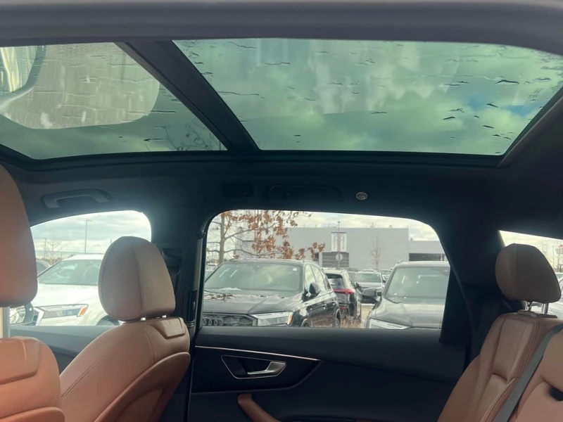 Audi Q7 * Komfort * CARFAX * БЕЗ ПЪРВОНАЧАЛНА ВНОСКА, снимка 13 - Автомобили и джипове - 53049751