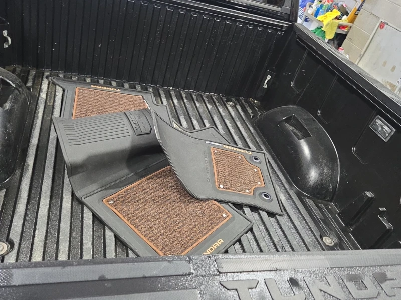 Toyota Tundra 1794 EDITION HYBRID| 360| HEADUP| PANO| 2 KEYS| , снимка 14 - Автомобили и джипове - 53538970