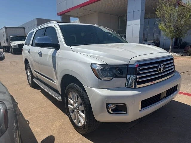 Toyota Sequoia PLATINUM * * 4X4 * * CARFAX * * АВТО КРЕДИТ * * , снимка 3 - Автомобили и джипове - 54034537