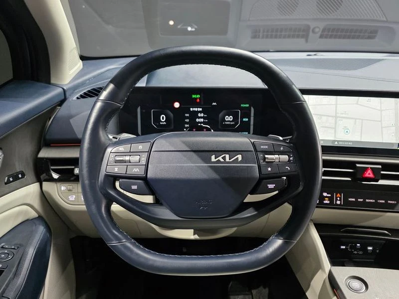 Kia Sportage HEV 1.6 4WD| 226к.с.| ВКЛ.ТЕХНОТЕСТ, снимка 13 - Автомобили и джипове - 55385509
