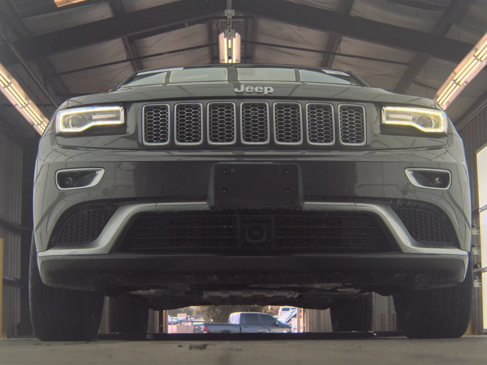 Jeep Grand Wagoneer  - изображение 3