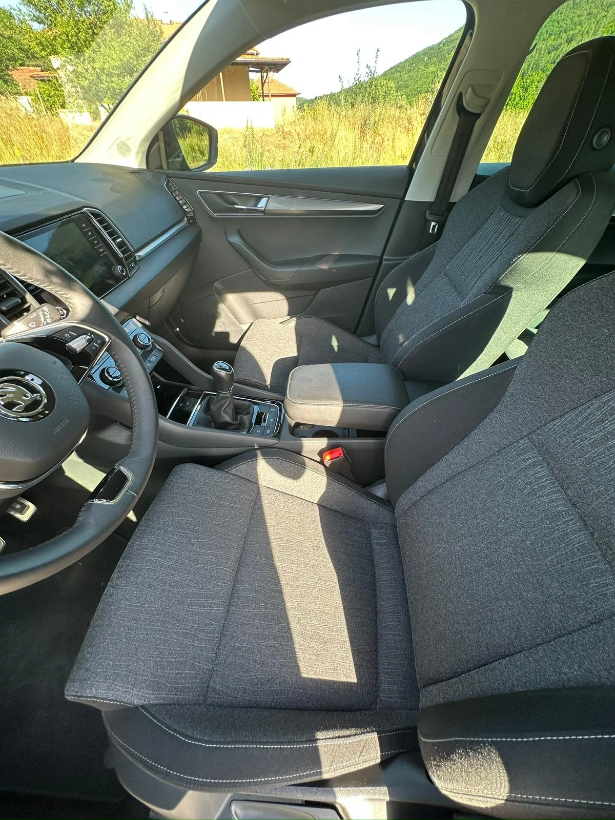 Skoda Karoq 1.5 TSI, снимка 10 - Автомобили и джипове - 55082172