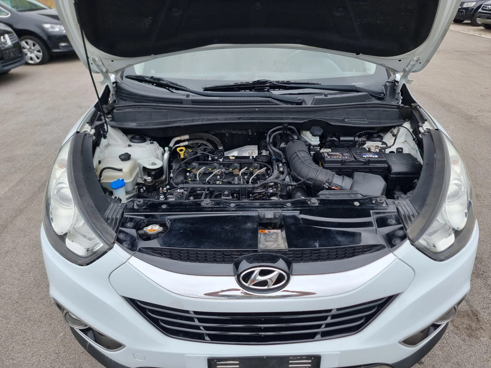 Hyundai IX35 2.0CRDI 4X4, снимка 17 - Автомобили и джипове - 55129223