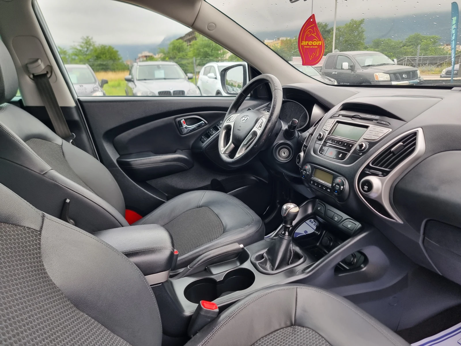 Hyundai IX35 2.0CRDI 4X4, снимка 16 - Автомобили и джипове - 55129223