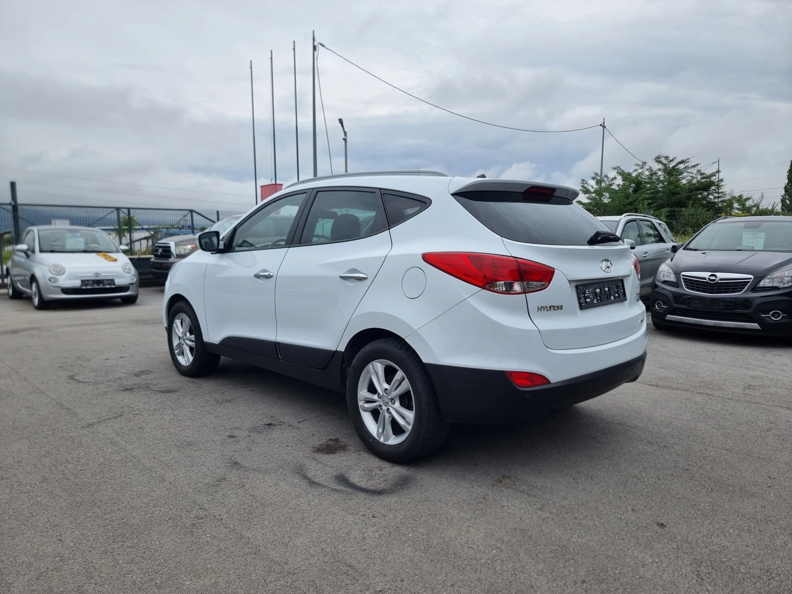 Hyundai IX35 2.0CRDI 4X4, снимка 4 - Автомобили и джипове - 55129223
