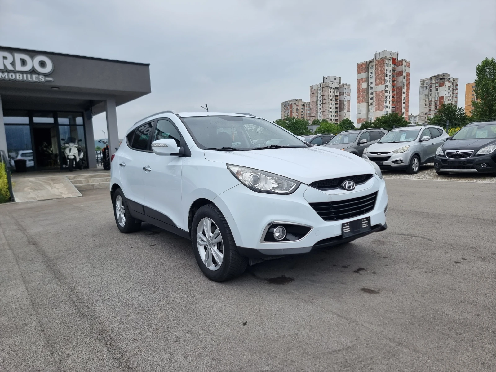 Hyundai IX35 2.0CRDI 4X4, снимка 8 - Автомобили и джипове - 55129223