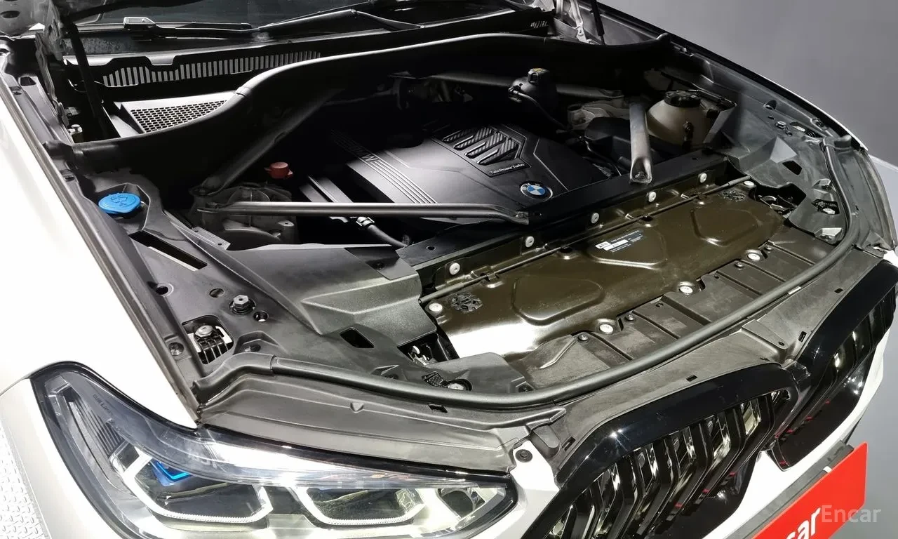 BMW X6 xDrive40i | HARMAN&K| HUD| M Exhaust| SOFT| LASER, снимка 5 - Автомобили и джипове - 55588644