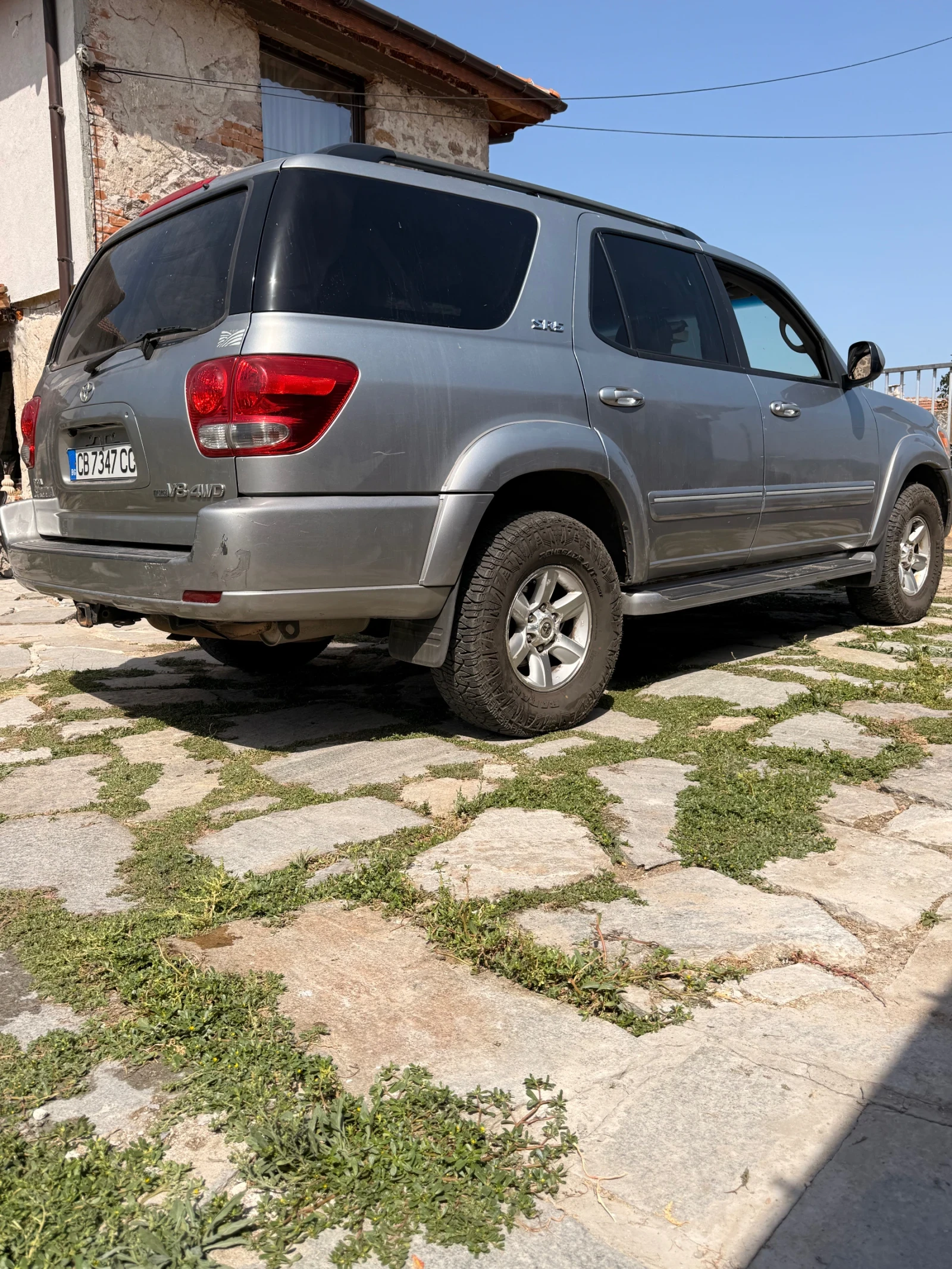 Toyota Sequoia Sr5, снимка 4 - Автомобили и джипове - 55874369