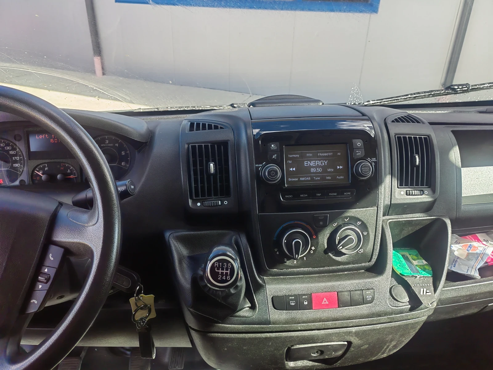 Peugeot Boxer, снимка 9 - Бусове и автобуси - 56274803