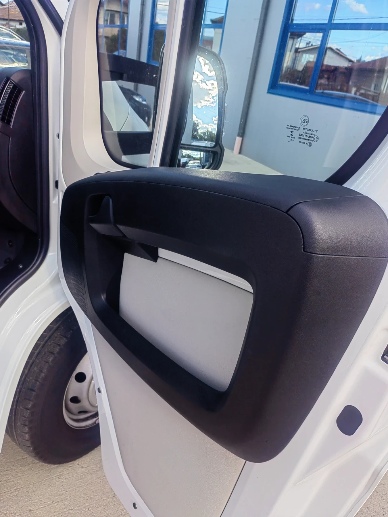 Peugeot Boxer, снимка 12 - Бусове и автобуси - 56274803